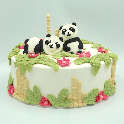 THE PANDA CAKE